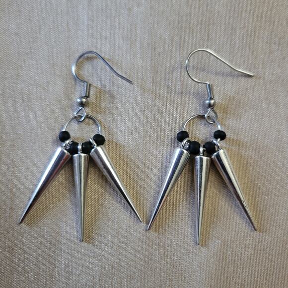 Spiked hook earrings with alternating black beads, stainless steel hooks - Picture 1 of 2